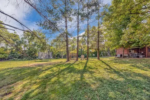 Exterior - 1917 Springdale Rd, Cincinnati, OH 45231 photo 6 of 17