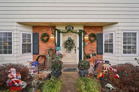 318 Miami Valley Dr, Loveland, OH 45140