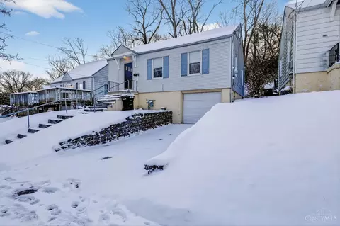 Exterior - 1782 Ashbrook Dr, Cincinnati, OH 45238 photo 2 of 4