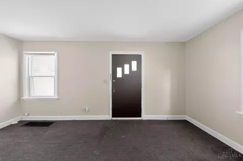 Living - 1782 Ashbrook Dr, Cincinnati, OH 45238 photo 1 of 3