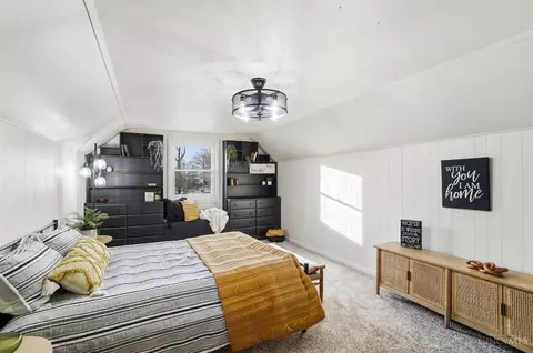 Bedroom - 1015 Mckelvey Rd, Cincinnati, OH 45231 photo 6 of 8