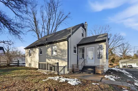 Exterior - 1015 Mckelvey Rd, Cincinnati, OH 45231 photo 6 of 11