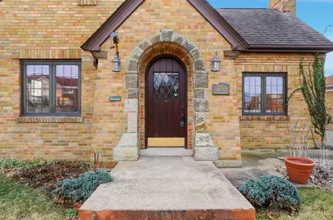 Exterior - 3165 Werk Rd, Cincinnati, OH 45211 photo 2 of 3