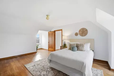 Bedroom - 3165 Werk Rd, Cincinnati, OH 45211 photo 6 of 6