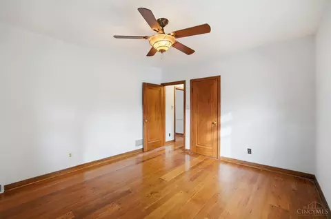 Bedroom - 3165 Werk Rd, Cincinnati, OH 45211 photo 3 of 6