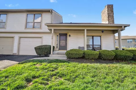 5399 Country Ridge Dr, Mason, OH 45040