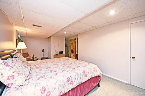 Bedroom - 1500 Madison Ave, Mount Healthy, OH 45231 photo 8 of 11