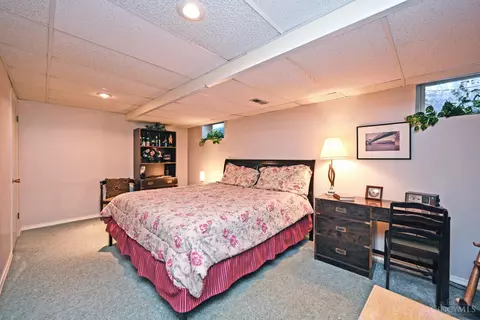 Bedroom - 1500 Madison Ave, Mount Healthy, OH 45231 photo 6 of 11