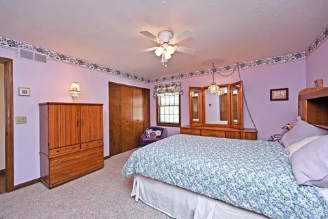 Bedroom - 1500 Madison Ave, Mount Healthy, OH 45231 photo 2 of 11