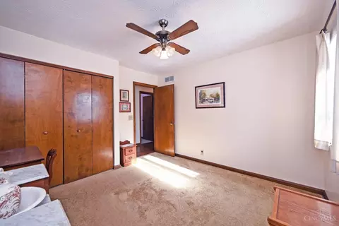 Bedroom - 1500 Madison Ave, Mount Healthy, OH 45231 photo 5 of 11