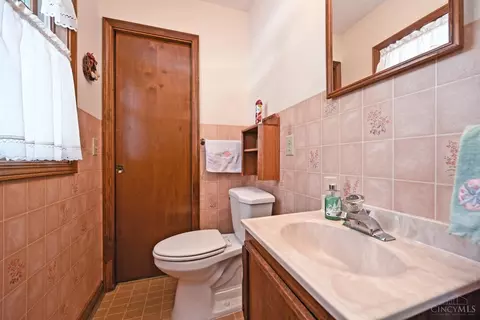Bath - 1500 Madison Ave, Mount Healthy, OH 45231 photo 1 of 6
