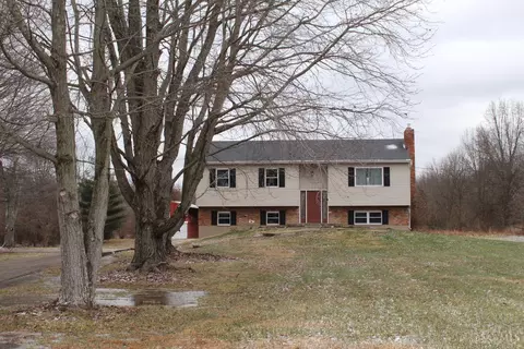 7334 Templin Rd, Blanchester, OH 45107