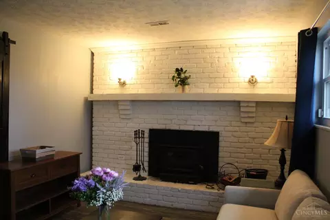 Living - 7334 Templin Rd, Blanchester, OH 45107 photo 2 of 4