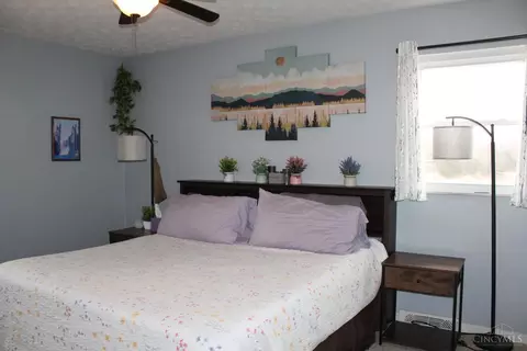 Bedroom - 7334 Templin Rd, Blanchester, OH 45107 photo 1 of 7