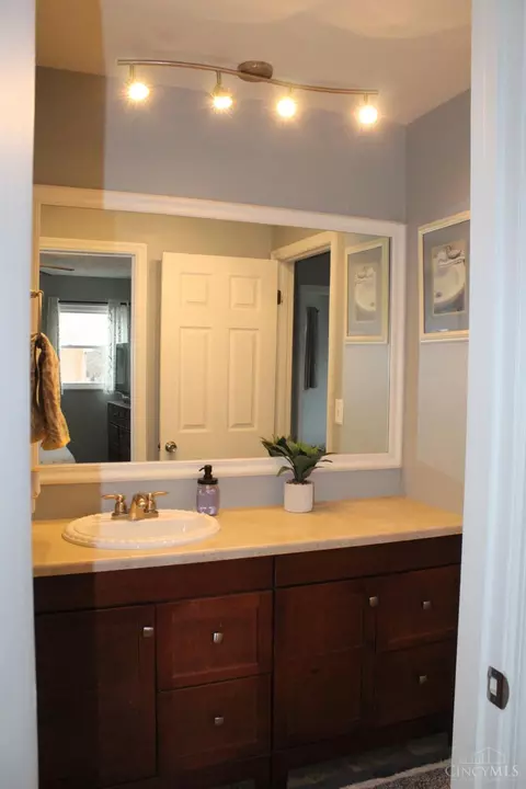 Bath - 7334 Templin Rd, Blanchester, OH 45107 photo 3 of 4