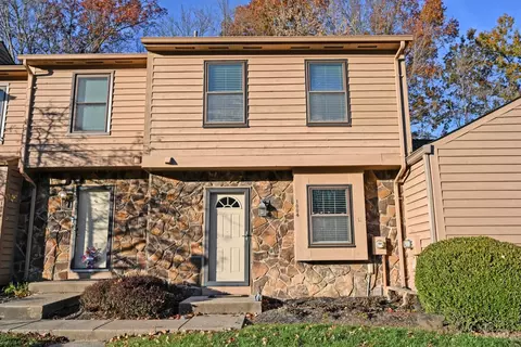 1004 Crisfield Dr, Cincinnati, OH 45245