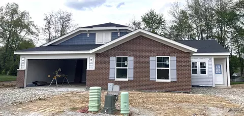 1064 Olivewood Ave, Batavia, OH 45103