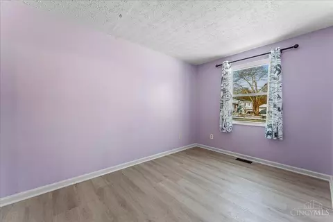 Bedroom - 2267 Magdalena Dr, Cincinnati, OH 45231 photo 2 of 4