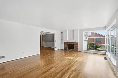 Living - 941 Springbrook Dr, Cincinnati, OH 45224 photo 1 of 6