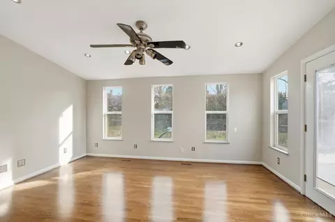 Living - 941 Springbrook Dr, Cincinnati, OH 45224 photo 5 of 6