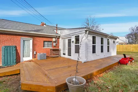 Exterior - 941 Springbrook Dr, Cincinnati, OH 45224 photo 9 of 16