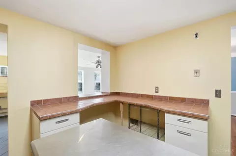 Kitchen - 941 Springbrook Dr, Cincinnati, OH 45224 photo 5 of 5