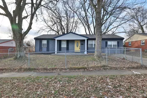 2071 Roosevelt Ave, Cincinnati, OH 45240