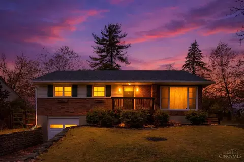 5 Imbler Dr, Greenhills, OH 45218