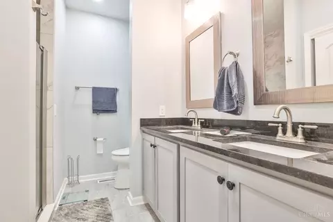 2396 Buddleia Ct, Cincinnati, OH 45239 photo 17
