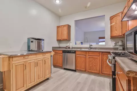 2396 Buddleia Ct, Cincinnati, OH 45239 photo 7