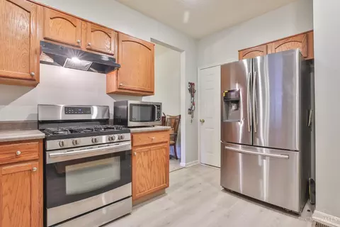 2396 Buddleia Ct, Cincinnati, OH 45239 photo 9