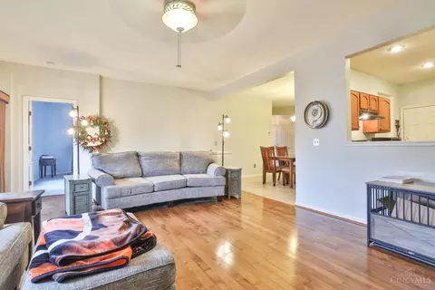 2396 Buddleia Ct, Cincinnati, OH 45239 photo 13