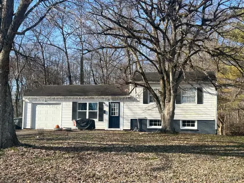 470 Burdel Dr, Wilmington, OH 45177