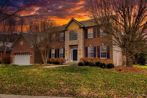 4294 Fox Ridge Dr, Batavia, OH 45103