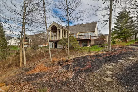 Exterior - 885 Southerness Dr, Cincinnati, OH 45245 photo 11 of 14