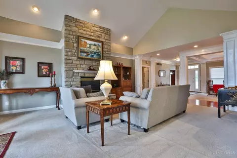 Living - 885 Southerness Dr, Cincinnati, OH 45245 photo 2 of 12