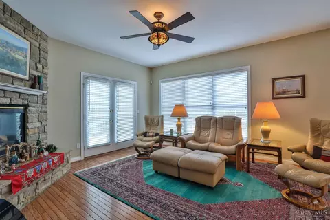 Living - 885 Southerness Dr, Cincinnati, OH 45245 photo 5 of 12