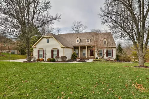 885 Southerness Dr, Cincinnati, OH 45245
