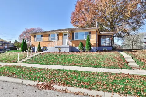 553 Starling Ct, Cincinnati, OH 45238