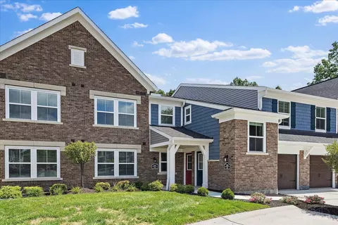 5890 Parkview Ln, Milford, OH 45150