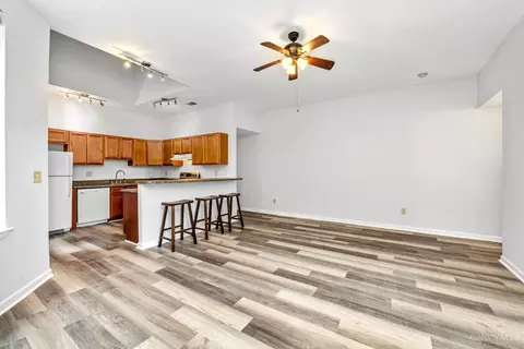 Living - 3213 Vine St, Cincinnati, OH 45220 photo 6 of 7