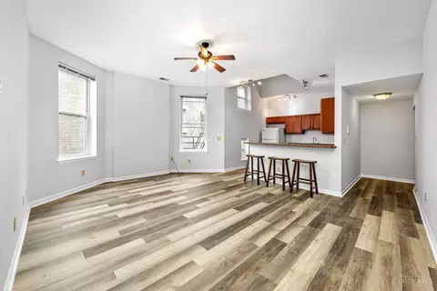 Living - 3213 Vine St, Cincinnati, OH 45220 photo 4 of 7