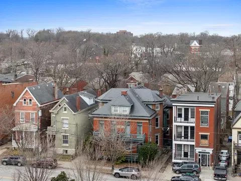 View/Area - 3213 Vine St, Cincinnati, OH 45220 photo 2 of 6