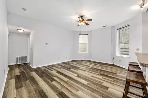 Living - 3213 Vine St, Cincinnati, OH 45220 photo 5 of 7