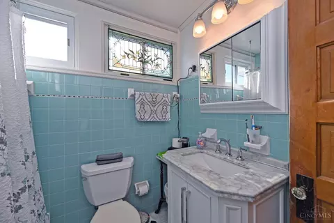 Bath - 11717 Hamilton Ave, Cincinnati, OH 45231 photo 2 of 2