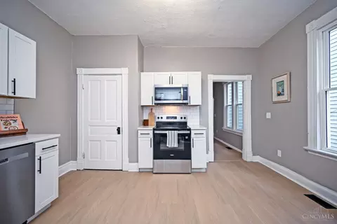 1629 Powers St, Cincinnati, OH 45223 photo 12
