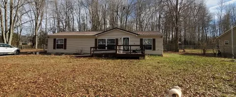16751 Gum Ln, Williamsburg, OH 45176