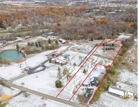 1 Green Apple Rd, Miami Twp, OH 45342