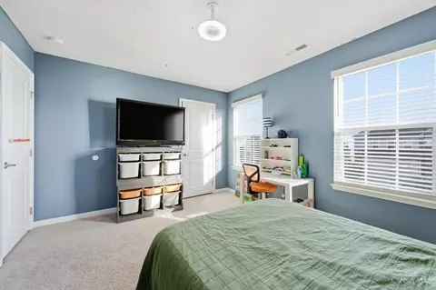 Bedroom - 9457 Morris Dr, Harrison, OH 45030 photo 4 of 10