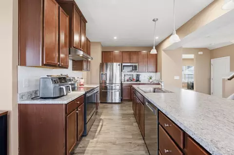 Kitchen - 9457 Morris Dr, Harrison, OH 45030 photo 3 of 4